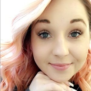 Meet your Posher, Dawna